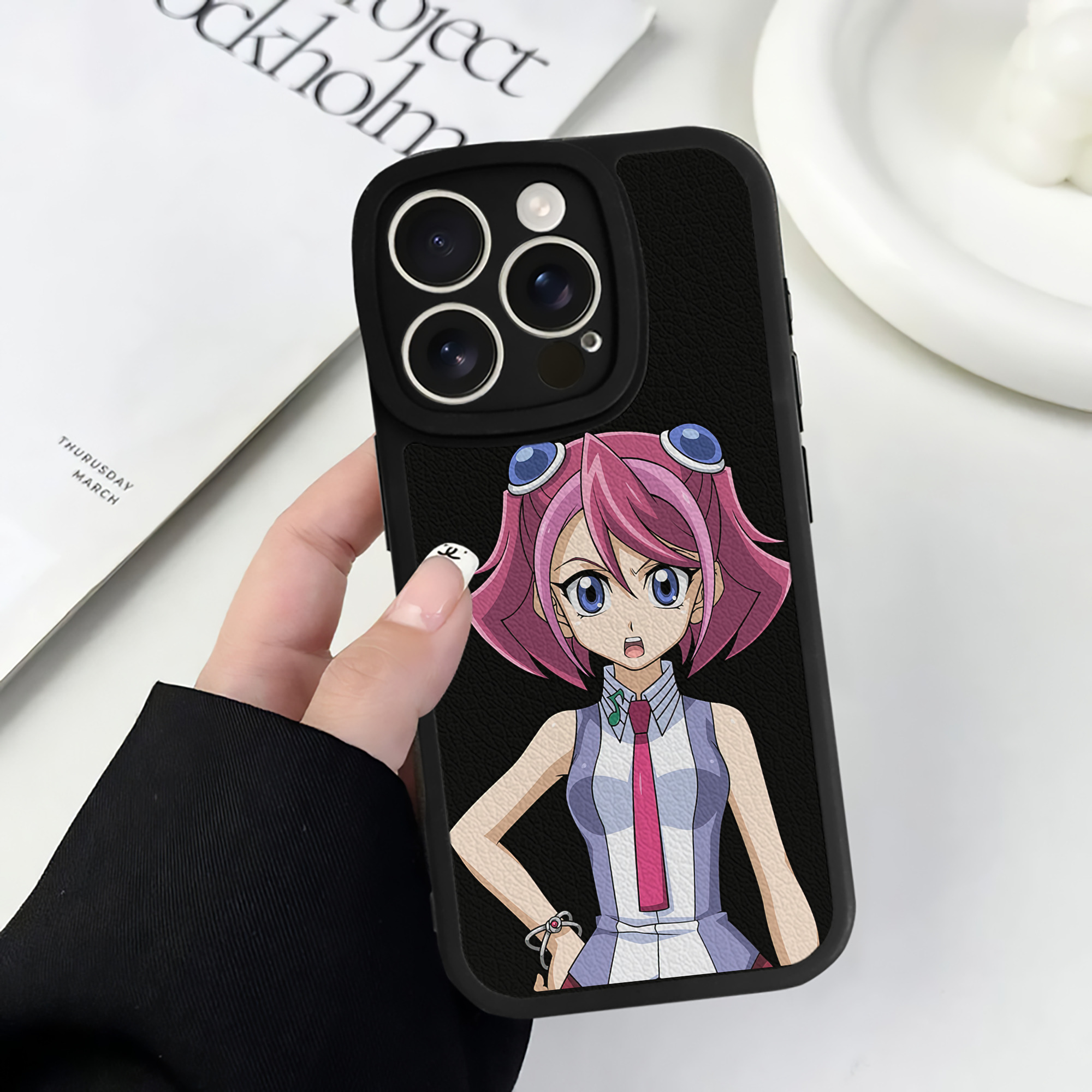 遊☆戯☆王 Yu-Gi-Oh! 【iPhone 16シリーズ対応】シリコンスマホケース（レザー調） 材質：シリコン